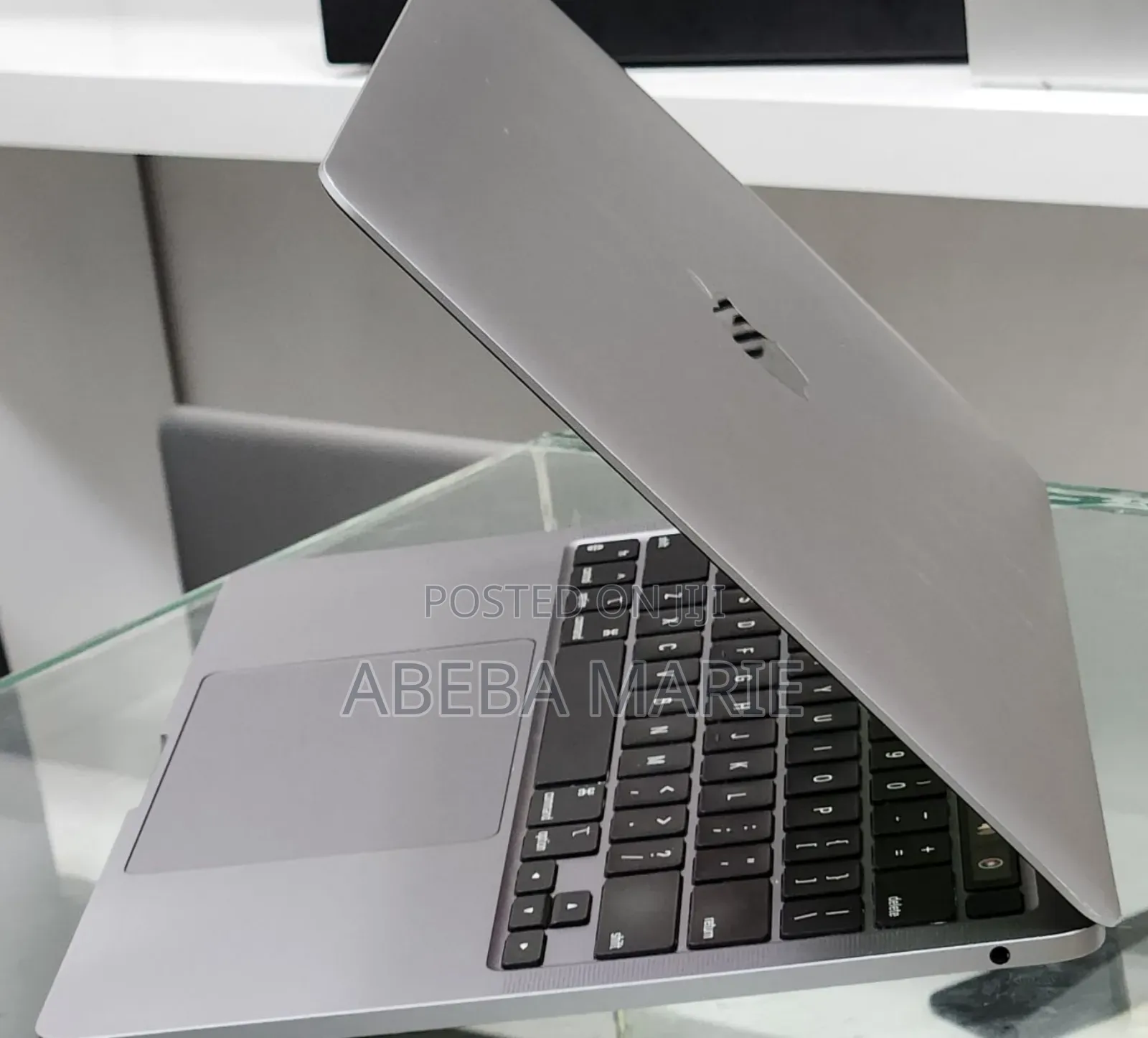 New Laptop Apple MacBook Pro 2021 M1 16GB Apple M1 SSD 256GB