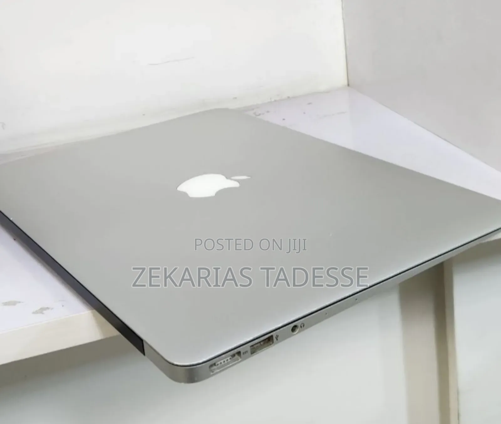 New Laptop Apple MacBook Air 2017 8GB Intel Core i5 SSD 256GB