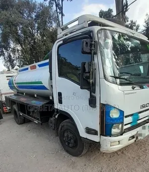 Isuzu Obama 2010