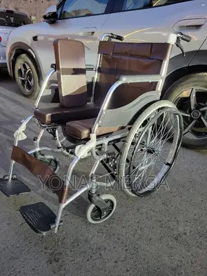 Toilet Wheelchair㱔回use Case: Ideal for Elderly Care, Post-Surgical