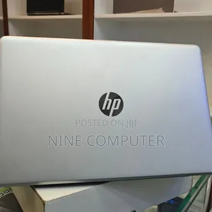 New Laptop HP Pavilion 15 8GB Intel Core i5 SSD 256GB