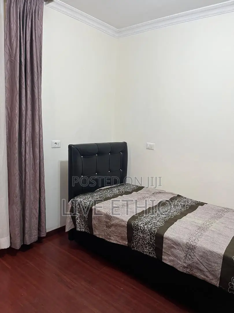 5bdrm House in Bole for rent