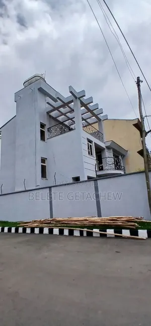 5bdrm House in Semit, G+1+Terrace,, Bole for sale