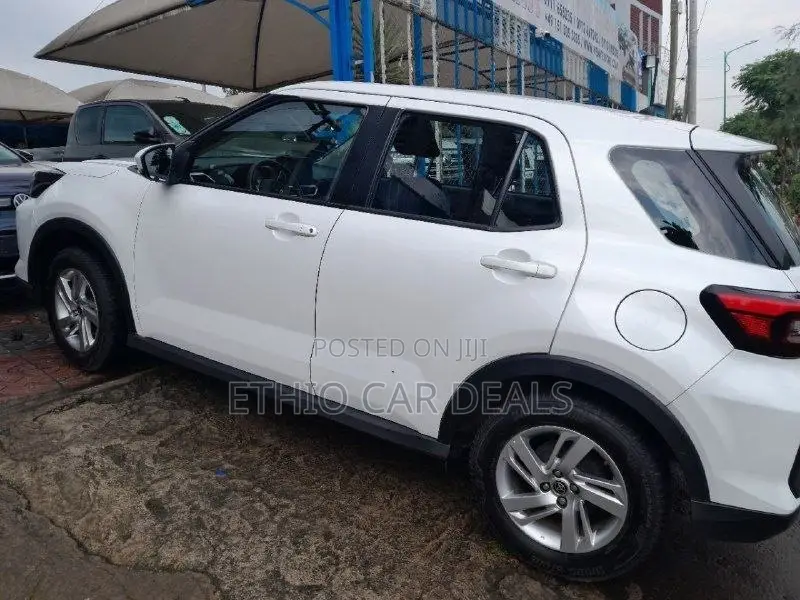 Toyota Raize 2022 White