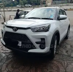 Toyota Raize 2022 White