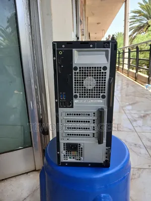 Desktop Computer Dell Optiplex 3040 4GB Intel Core i5 HDD 500GB