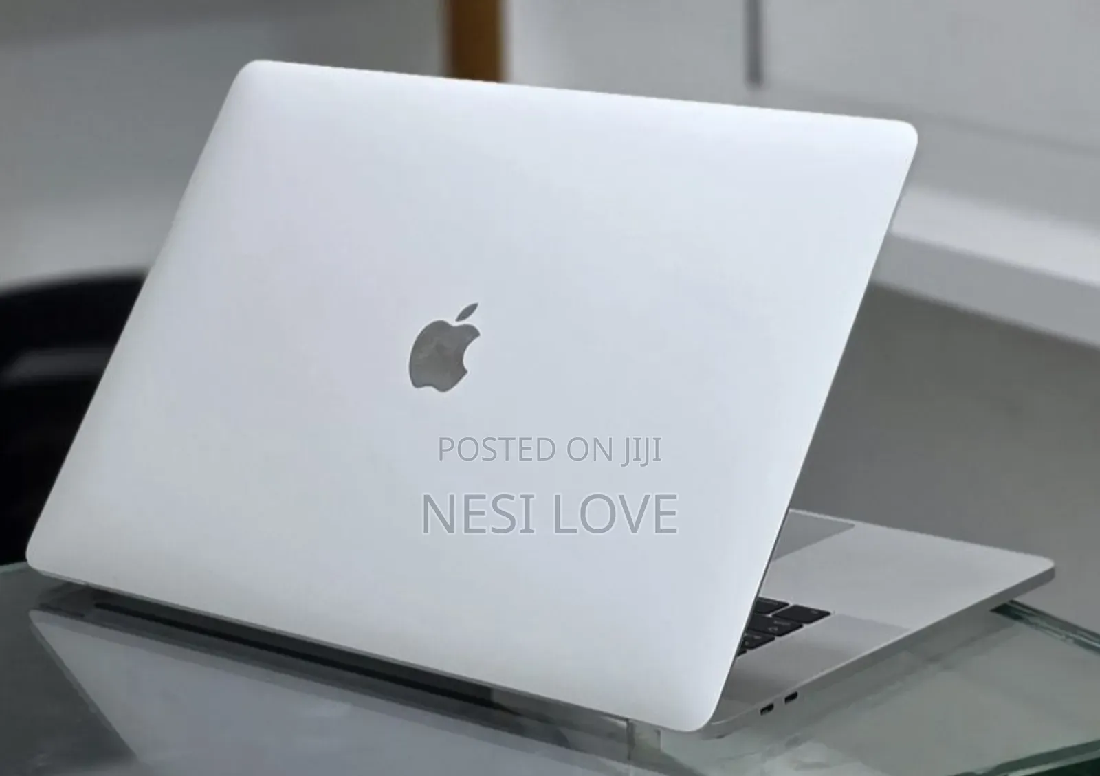 New Laptop Apple MacBook Pro 2016 16GB Intel Core i7 SSD 256GB