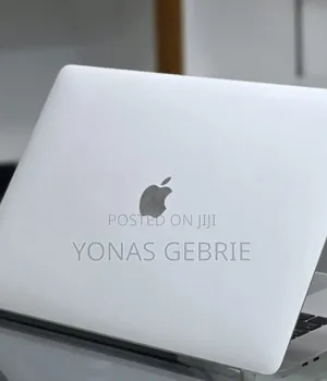 New Laptop Apple MacBook 16GB Intel Core i7 SSD 256GB