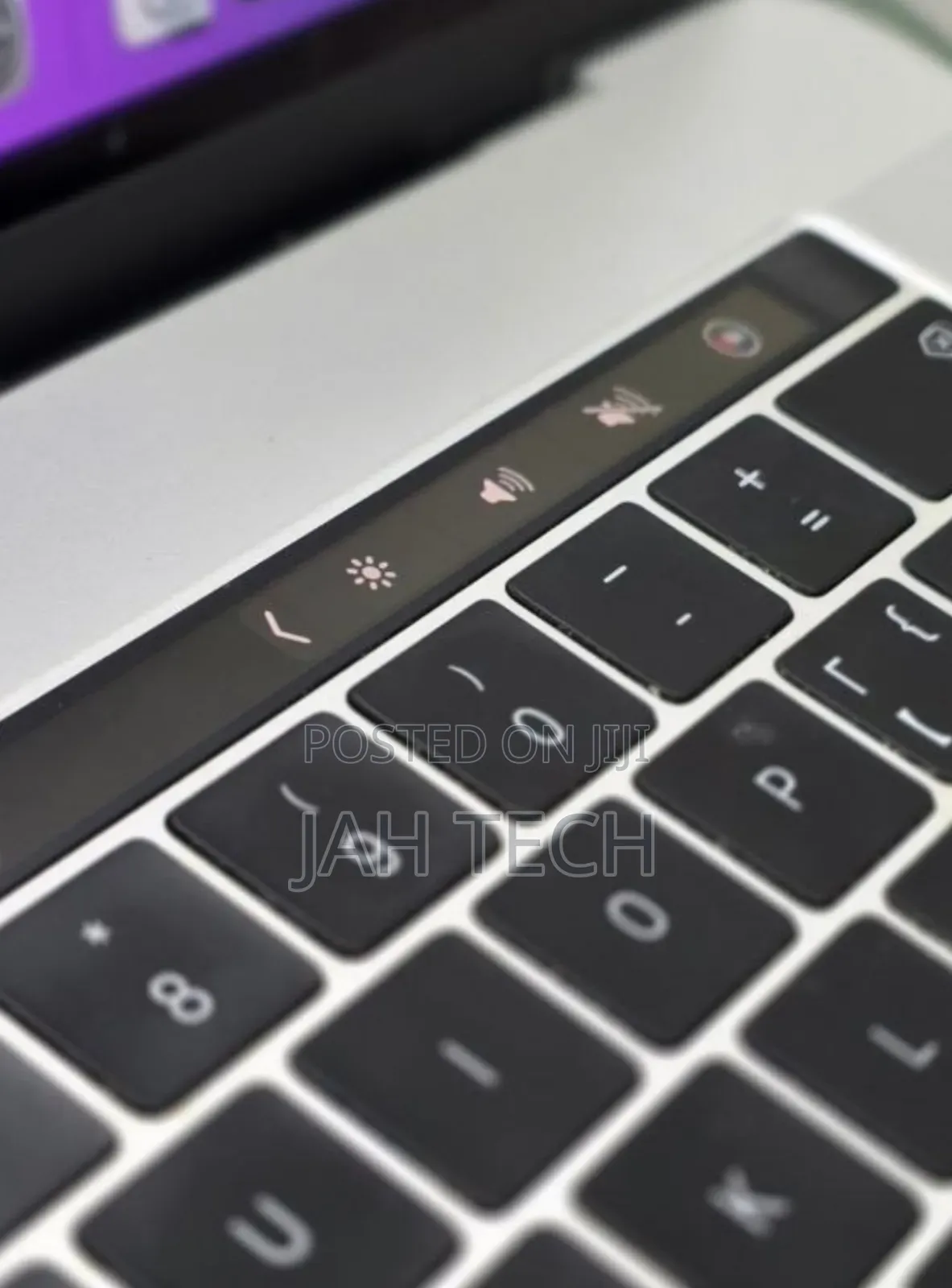 New Laptop Apple MacBook Pro 2016 16GB Intel Core i7 SSD 256GB