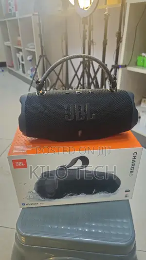 JBL Charge 6 Speaker