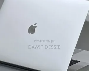New Laptop Apple MacBook Pro 2016 16GB Intel Core i7 SSD 256GB