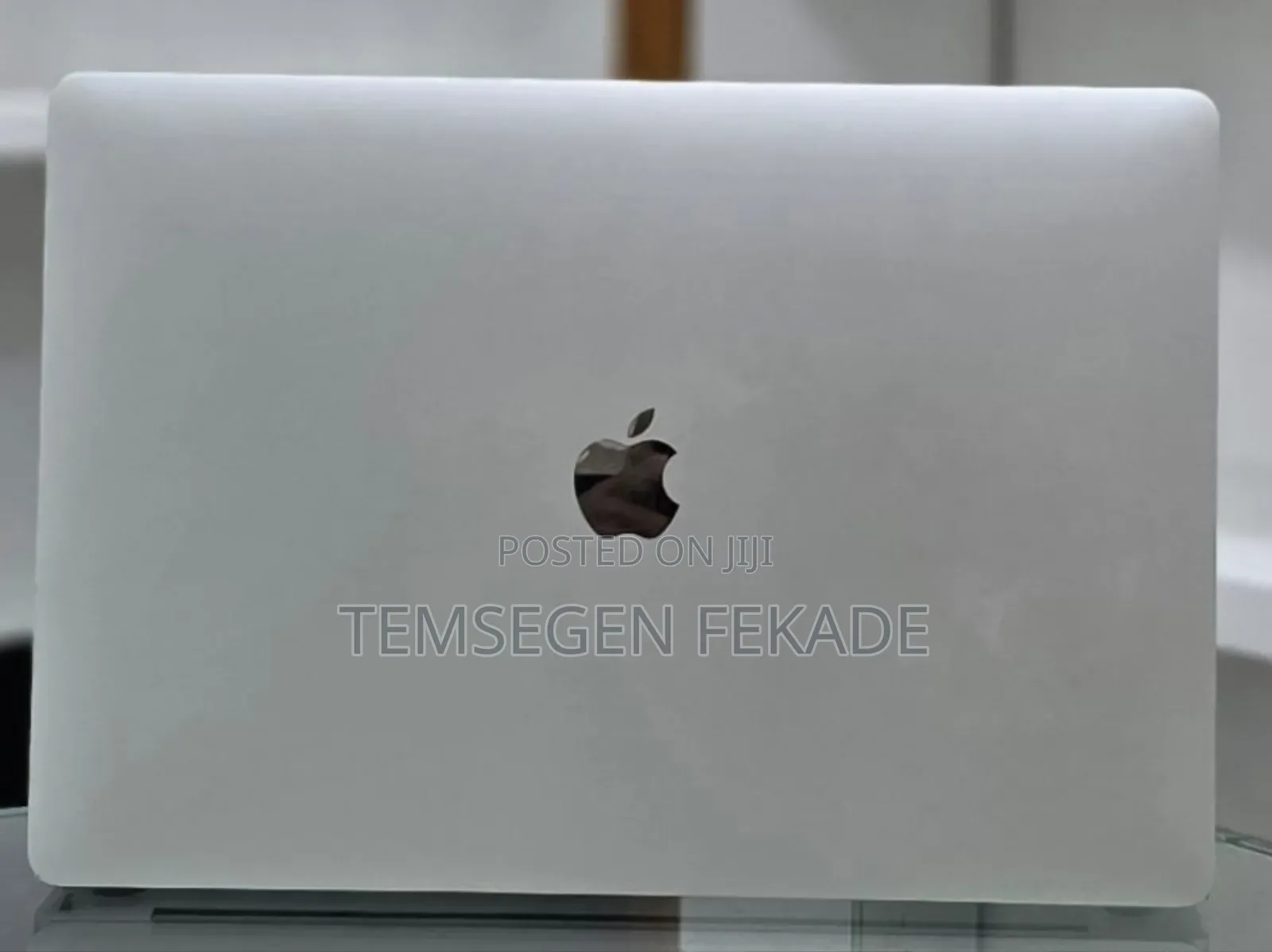 New Laptop Apple MacBook Pro 2016 16GB Intel Core i7 SSD 256GB