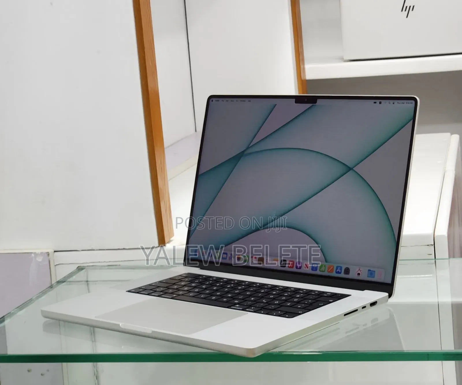 New Laptop Apple MacBook Pro 2021 M1 16GB Apple M1 Pro SSD 512GB