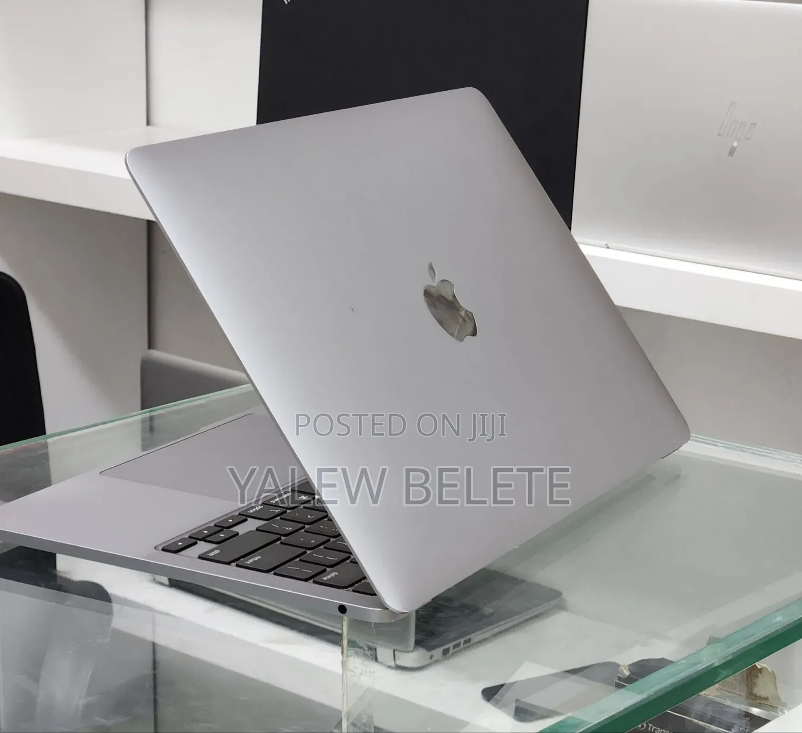 New Laptop Apple MacBook Pro 2020 M1 16GB Apple M1 Pro SSD 256GB
