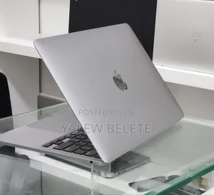 New Laptop Apple MacBook Pro 2020 M1 16GB Apple M1 Pro SSD 256GB