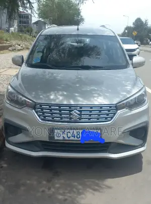 Suzuki Ertiga 2021 Silver