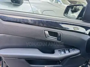 Mercedes-Benz E200 2013 Black
