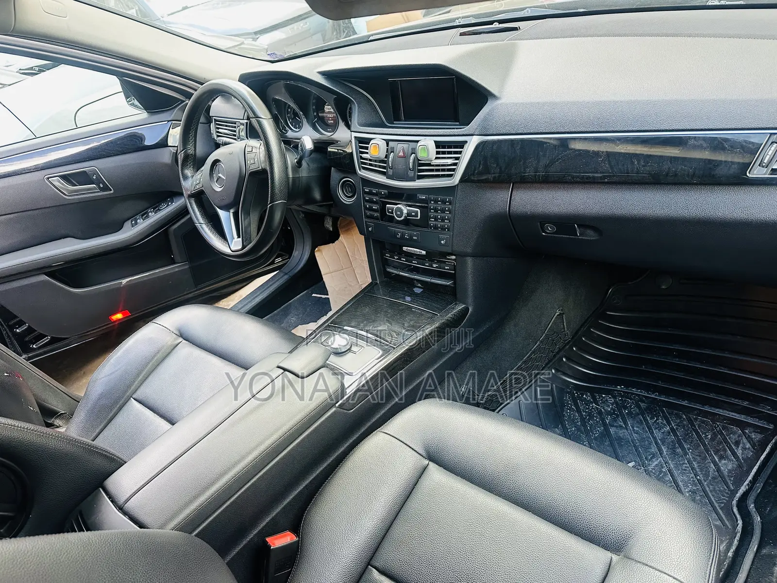Mercedes-Benz E200 2013 Black