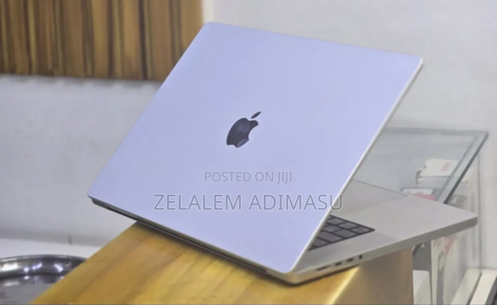 New Laptop Apple MacBook Pro 2021 M1 32GB Apple M1 Pro SSD 512GB