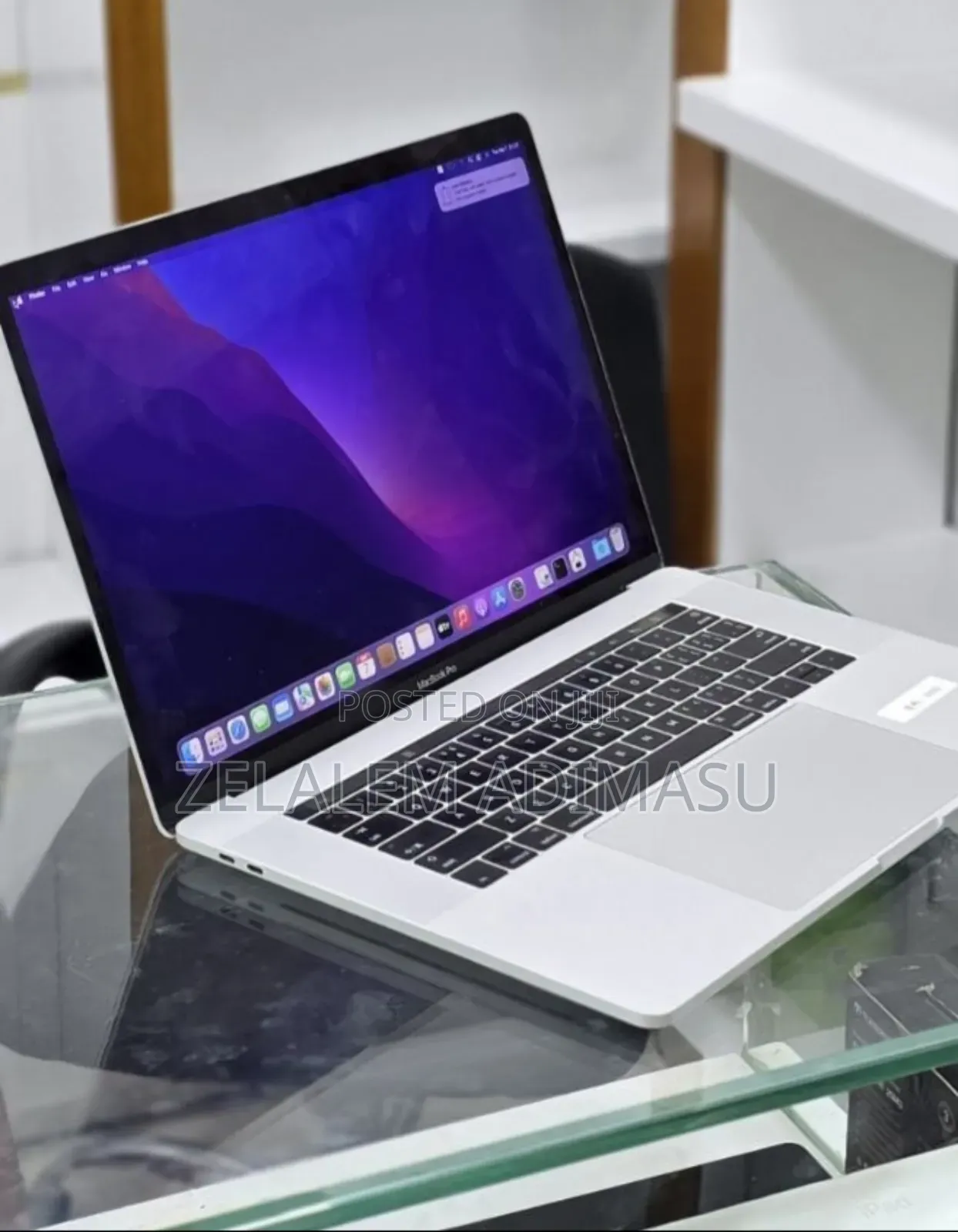 New Laptop Apple MacBook Pro 2016 16GB Intel Core i7 SSD 256GB