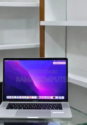 New Laptop Apple MacBook Pro 2015 16GB Intel Core i7 SSD 256GB