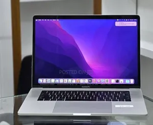 New Laptop Apple MacBook Pro 2016 16GB Intel Core i7 SSD 256GB
