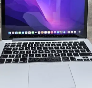 New Laptop Apple MacBook 8GB Intel Core i7 SSD 256GB