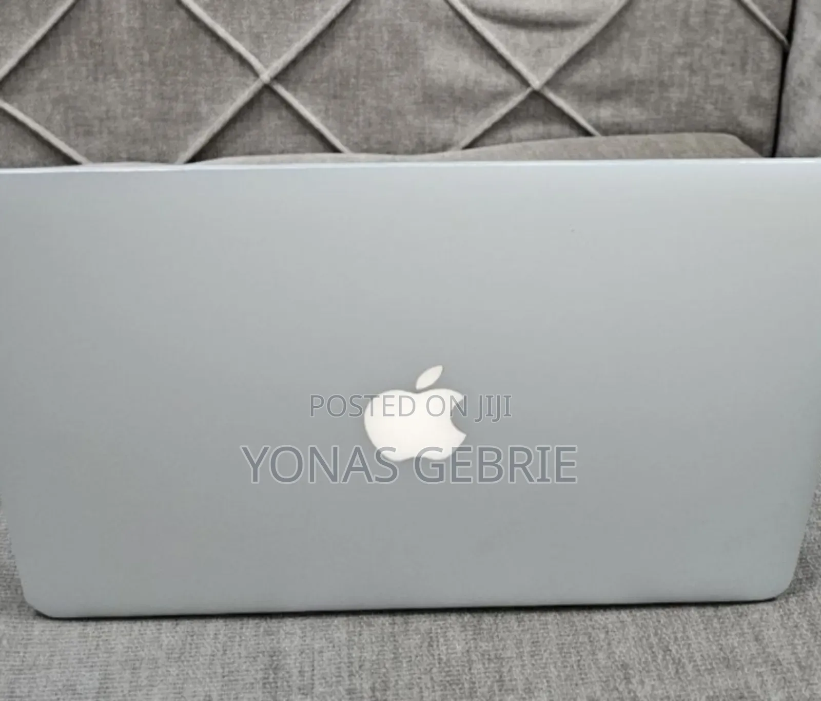 New Laptop Apple MacBook 8GB Intel Core i7 SSD 256GB