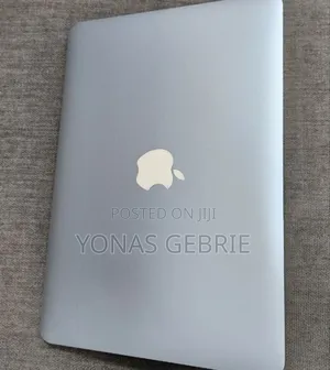 New Laptop Apple MacBook 8GB Intel Core i7 SSD 256GB