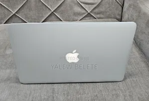 New Laptop Apple MacBook Pro 2015 8GB Intel Core i7 SSD 256GB