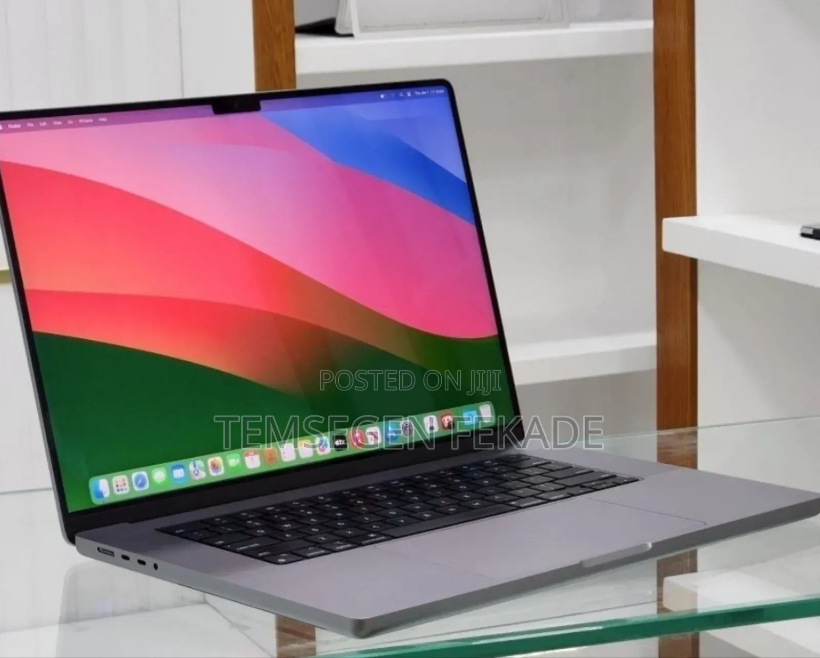 New Laptop Apple MacBook Pro 2021 M1 32GB Apple M1 Pro SSD 512GB