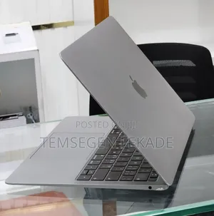 New Laptop Apple MacBook Air 2019 8GB Intel Core i5 SSD 256GB