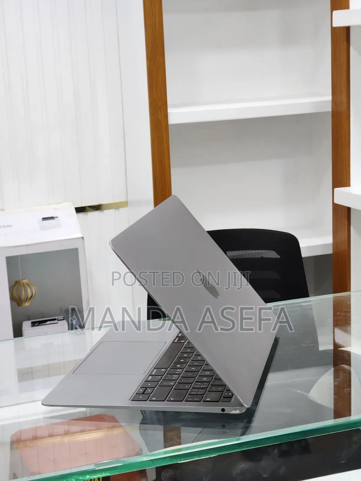 New Laptop Apple MacBook Air 2019 8GB Intel Core i5 SSD 256GB