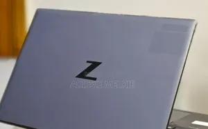 New Laptop HP ZBook Firefly 15 G7 16GB Intel Core i7 SSD 512GB