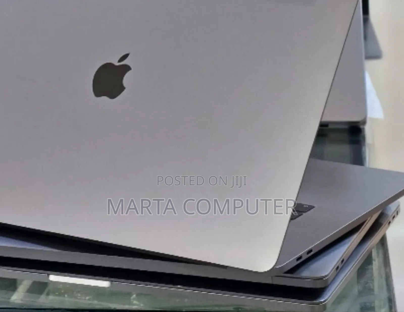 New Laptop Apple MacBook Pro 2017 16GB Intel Core i7 SSD 512GB