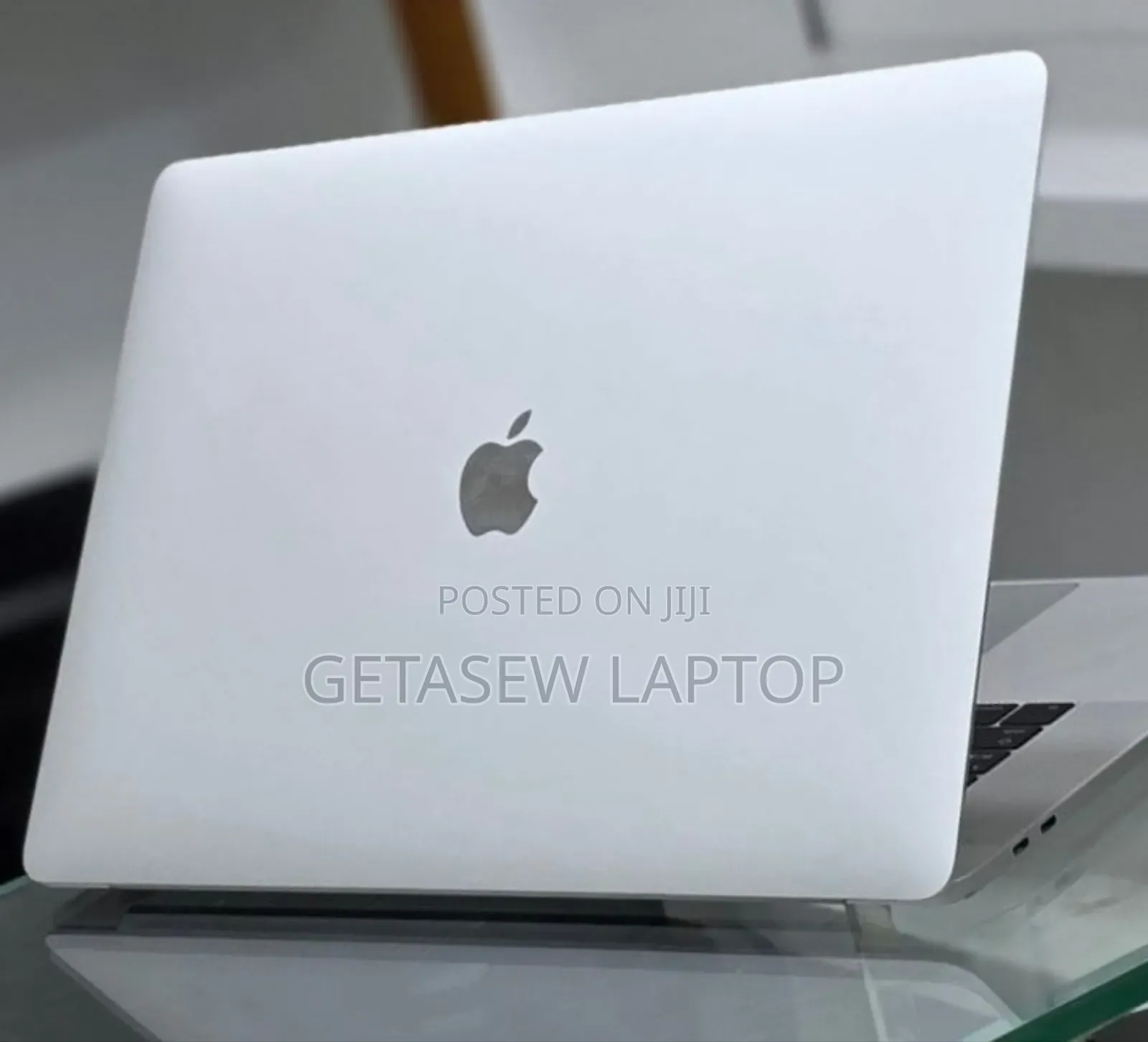 New Laptop Apple MacBook Pro 2016 16GB Intel Core i7 SSD 256GB