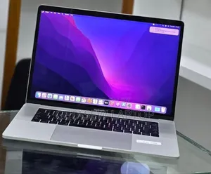 New Laptop Apple MacBook Pro 2016 16GB Intel Core i7 SSD 256GB