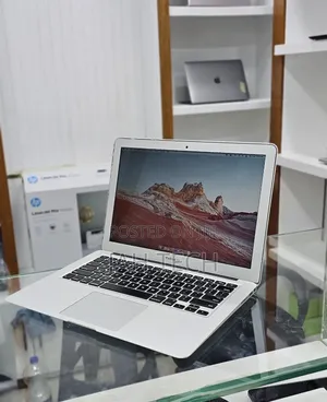 New Laptop Apple MacBook Air 2015 8GB Intel Core i5 SSD 128GB