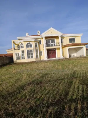 7bdrm Townhouse/Terrace in Ccd Real State, Oromia-Finfinne for sale
