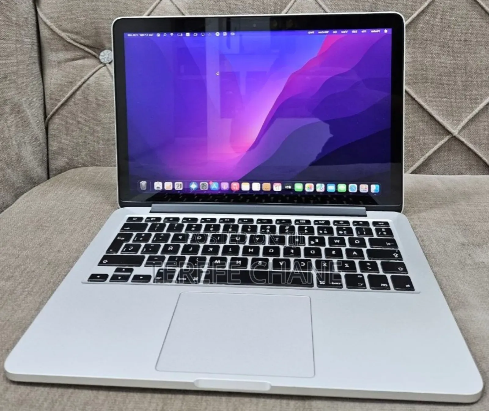 New Laptop Apple MacBook Pro 2015 8GB Intel Core i7 SSD 256GB