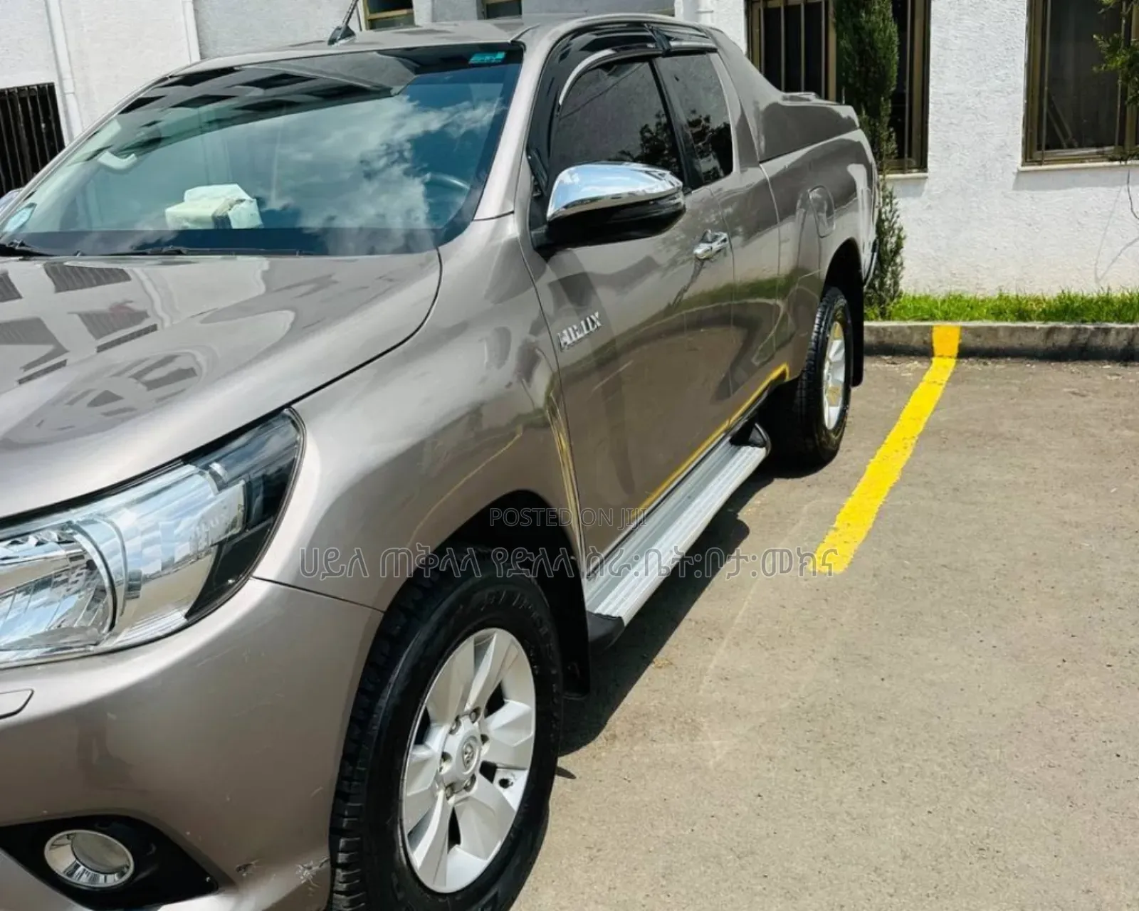 Toyota Hilux 2020 Gray