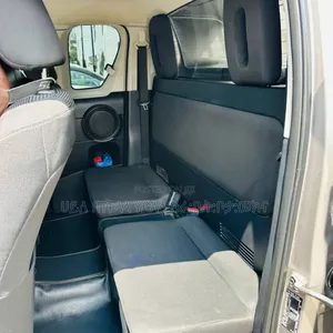 Toyota Hilux 2020 Gray