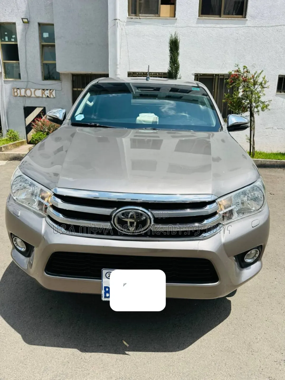 Toyota Hilux 2020 Gray