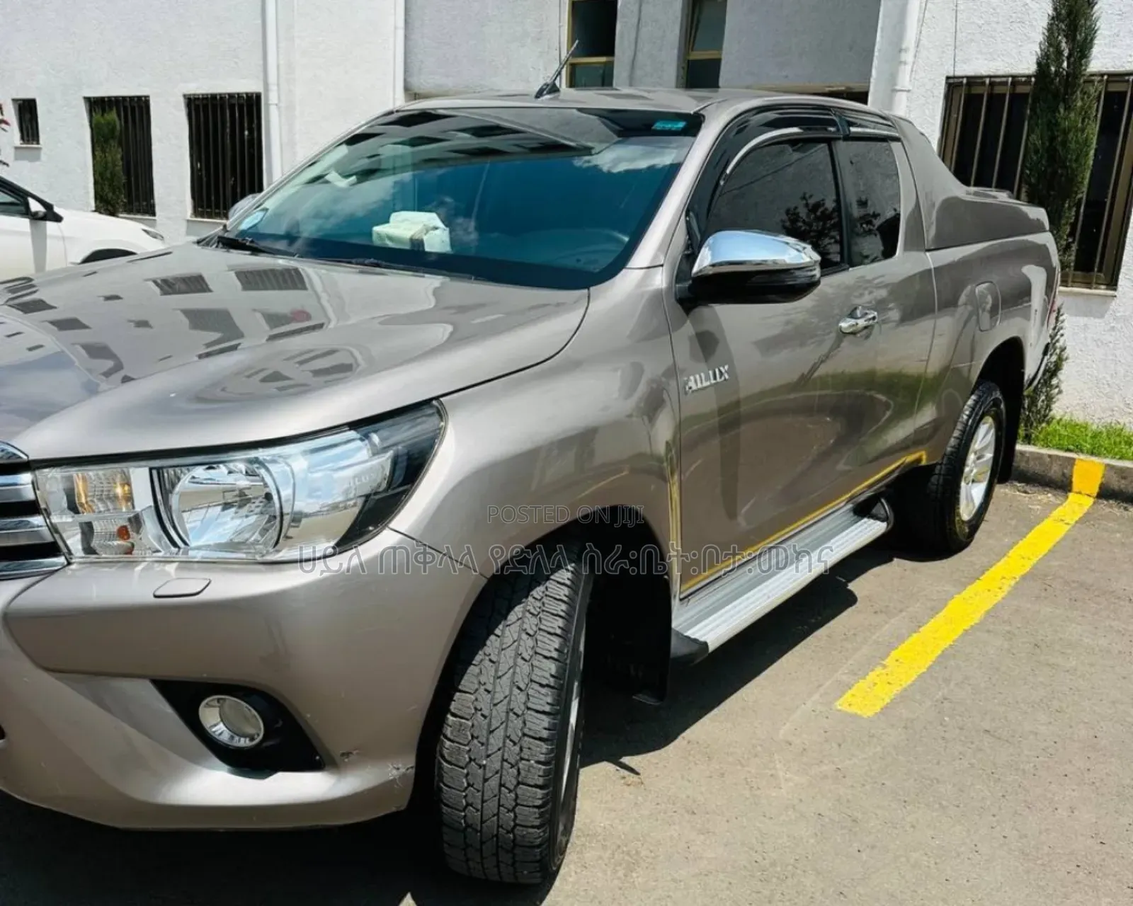 Toyota Hilux 2020 Gray
