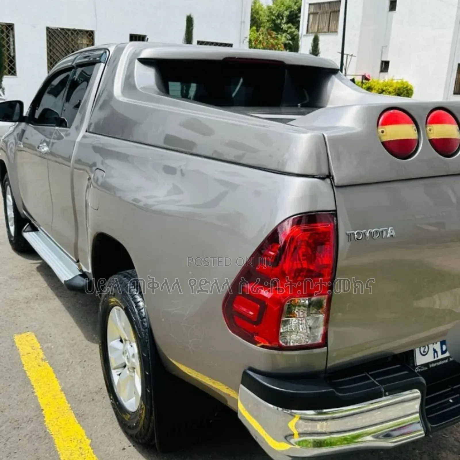 Toyota Hilux 2020 Gray