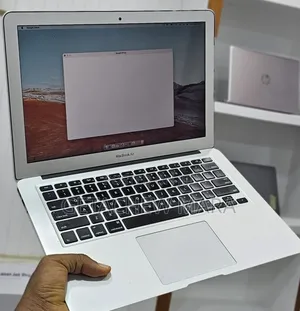 New Laptop Apple MacBook Air 2015 8GB Intel Core i5 SSD 128GB