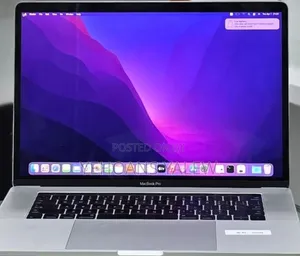 New Laptop Apple MacBook Pro 2016 16GB Intel Core i7 SSD 256GB