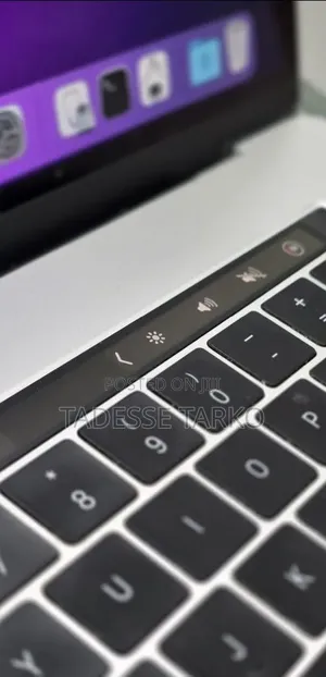 New Laptop Apple MacBook Pro 2016 16GB Intel Core i7 SSD 256GB