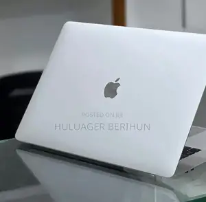 New Laptop Apple MacBook Pro 2016 16GB Intel Core i7 SSD 256GB