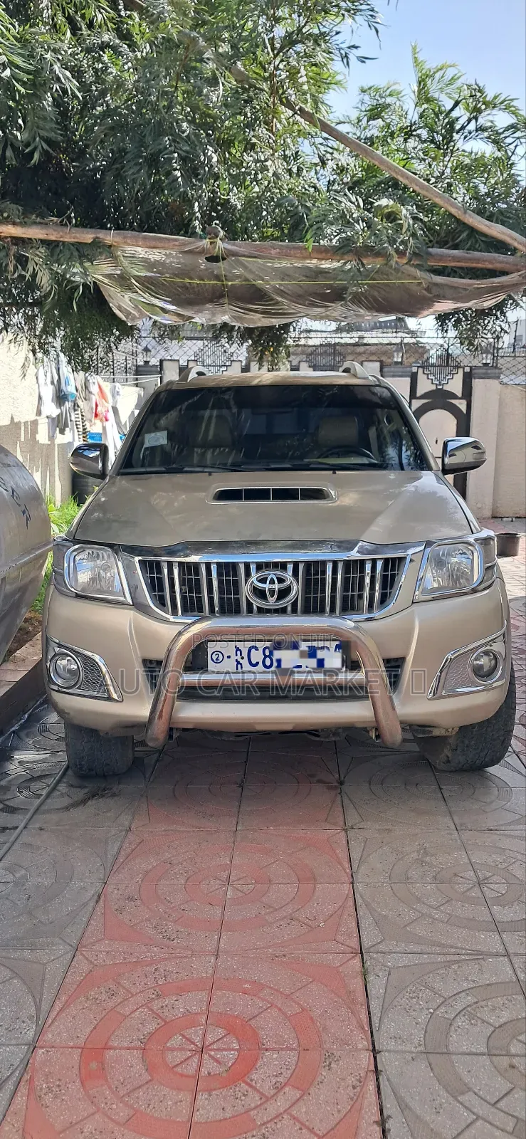 Toyota Hilux 3.0 D-4D 4x4 2015 Ivory